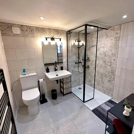 Duplex En Vue Chateau - Studio - Parking Appartement